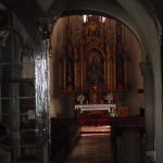 11. Wnętrze gotyckiego kościoła Wniebowzięcia NMP tonęło w półmroku.