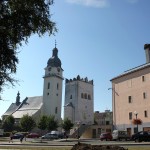 1. W Białej Spiskiej obejrzeliśmy kościół św. Antoniego Pustelnika z dzwonnicą.